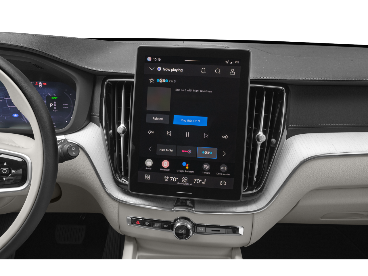 2026 Volvo XC60 Plug-In Hybrid Ultra Black Edition