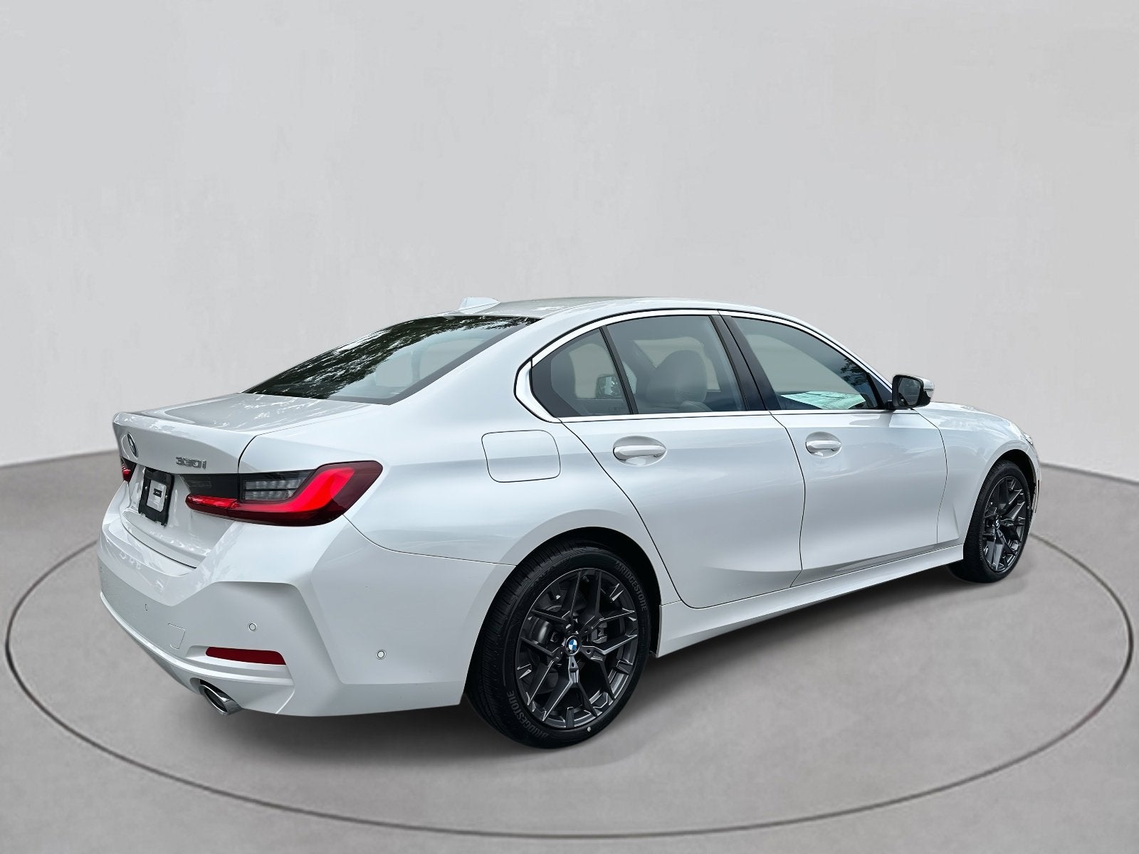 2025 BMW 330i Base