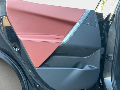 2026 BMW iX xDrive60