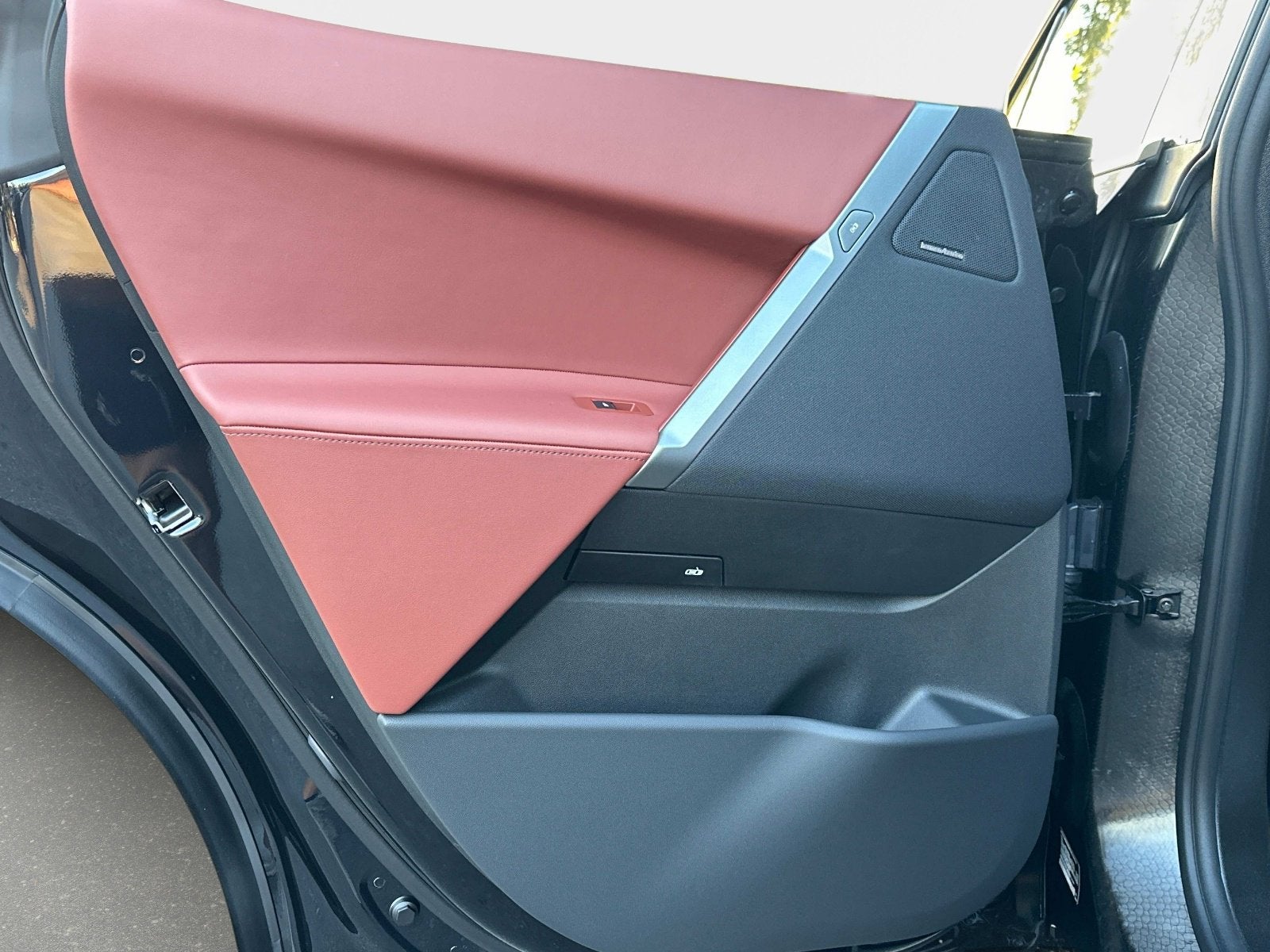 2026 BMW iX xDrive60