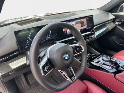 2025 BMW 530i 530i