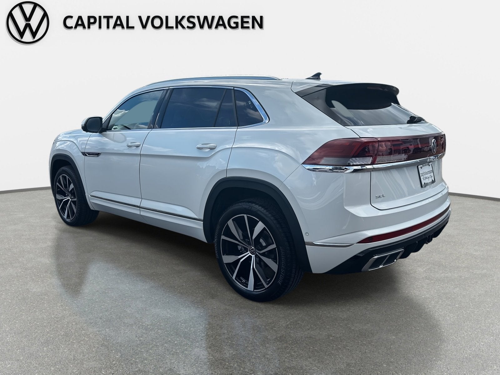 2026 Volkswagen Atlas Cross Sport 2.0T SEL Premium R-Line