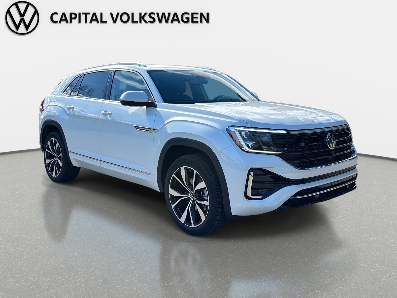 2025 Volkswagen Atlas Cross Sport 2.0T SEL Premium R-Line