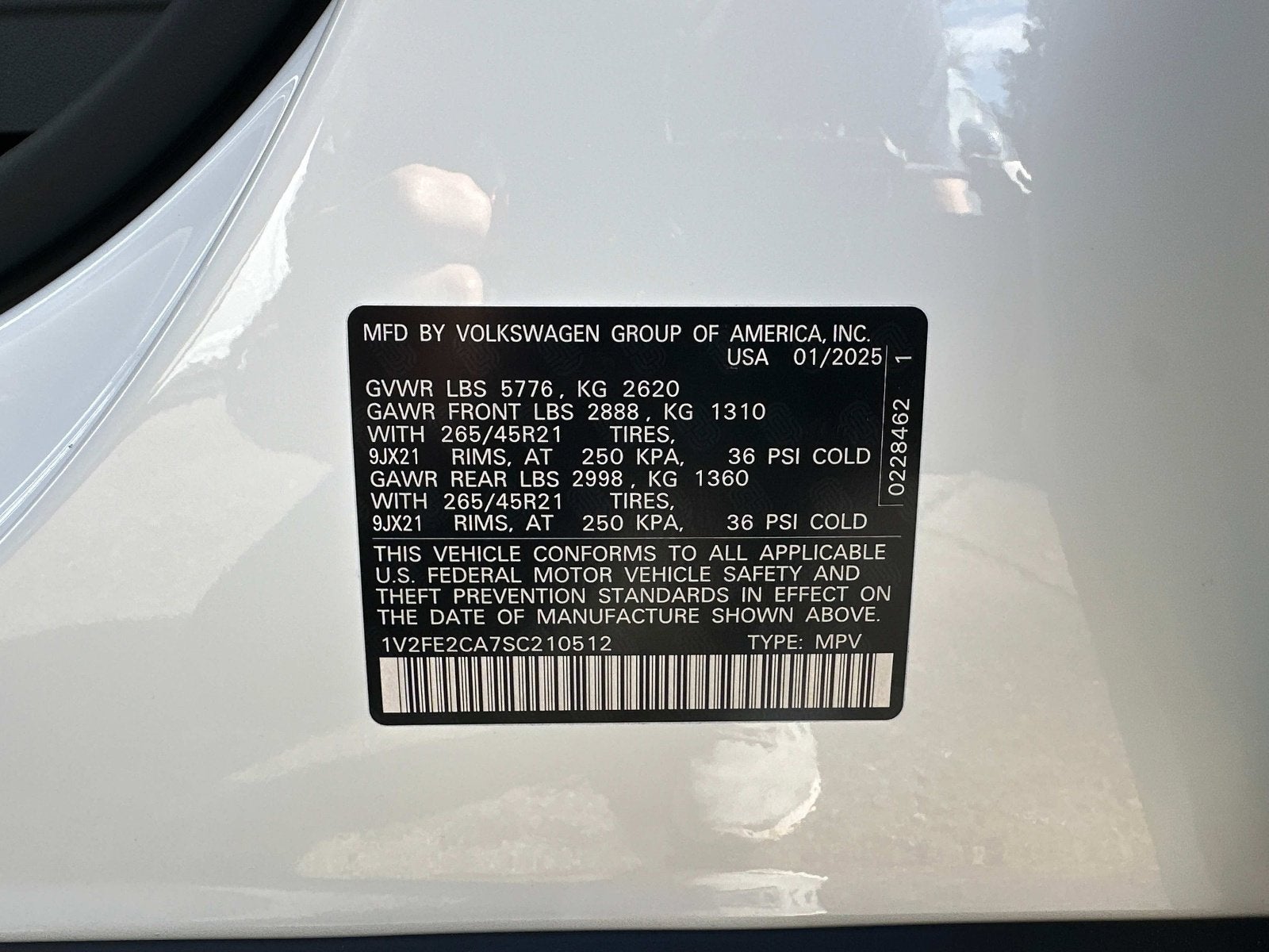 2025 Volkswagen Atlas Cross Sport 2.0T SEL Premium R-Line