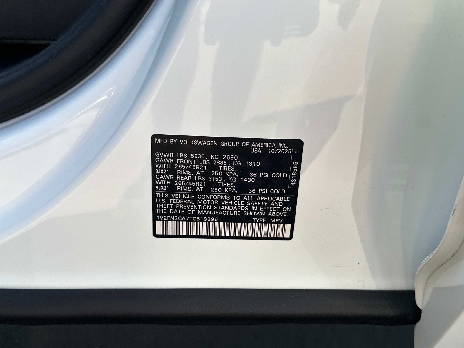 2026 Volkswagen Atlas 2.0T SEL Premium R-Line