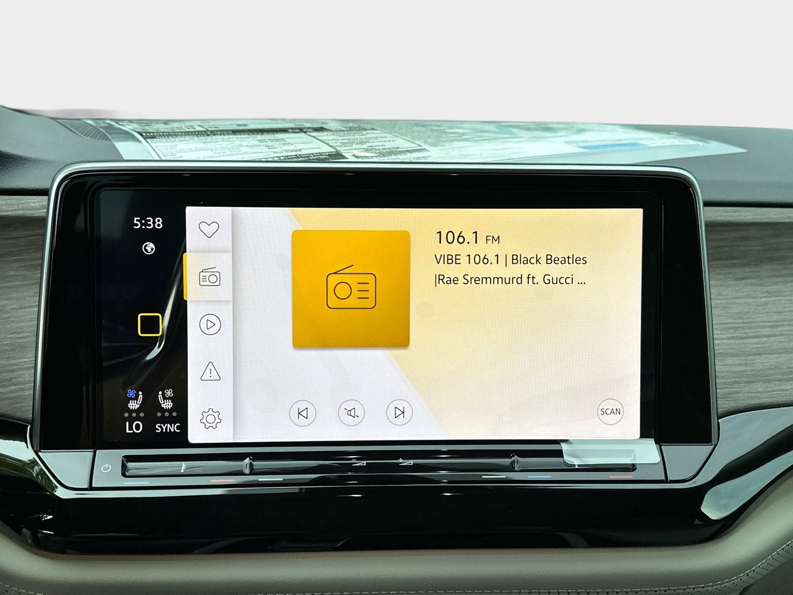 2026 Volkswagen Atlas 2.0T SEL Premium R-Line