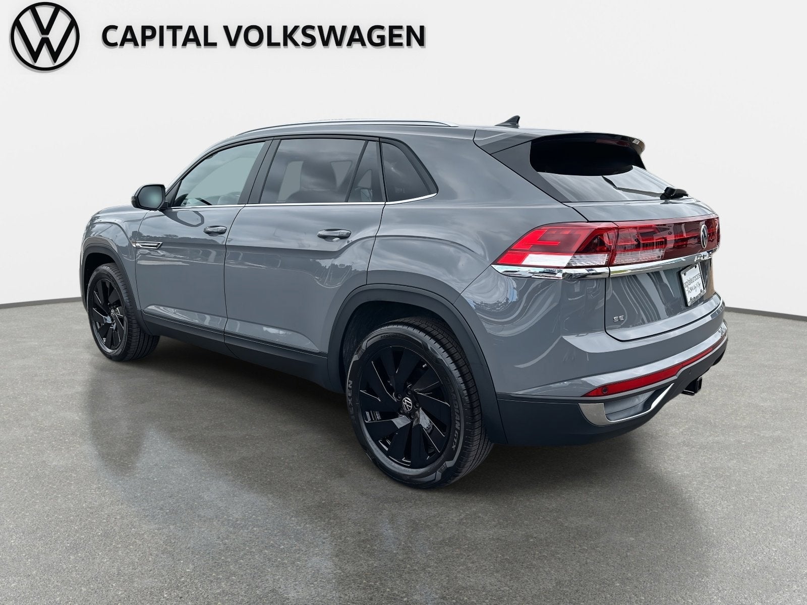 2026 Volkswagen Atlas Cross Sport 2.0T SE w/Technology