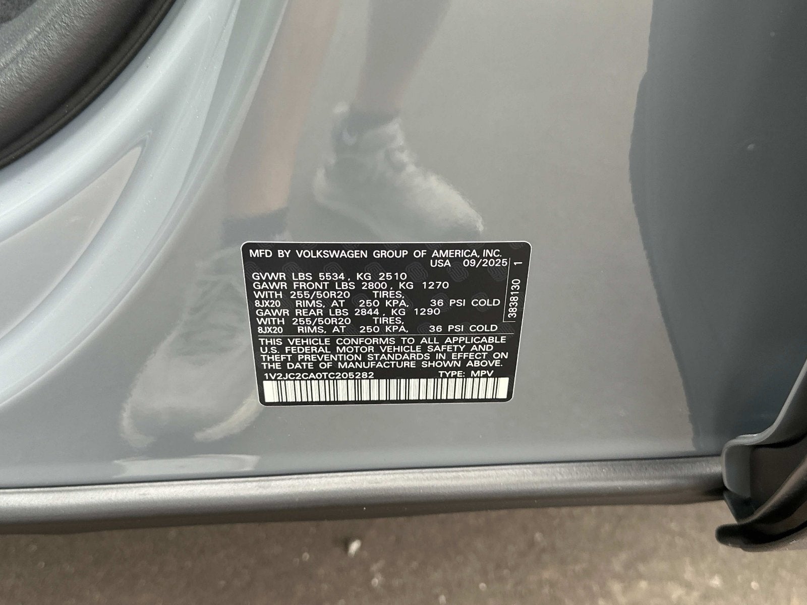 2026 Volkswagen Atlas Cross Sport 2.0T SE w/Technology