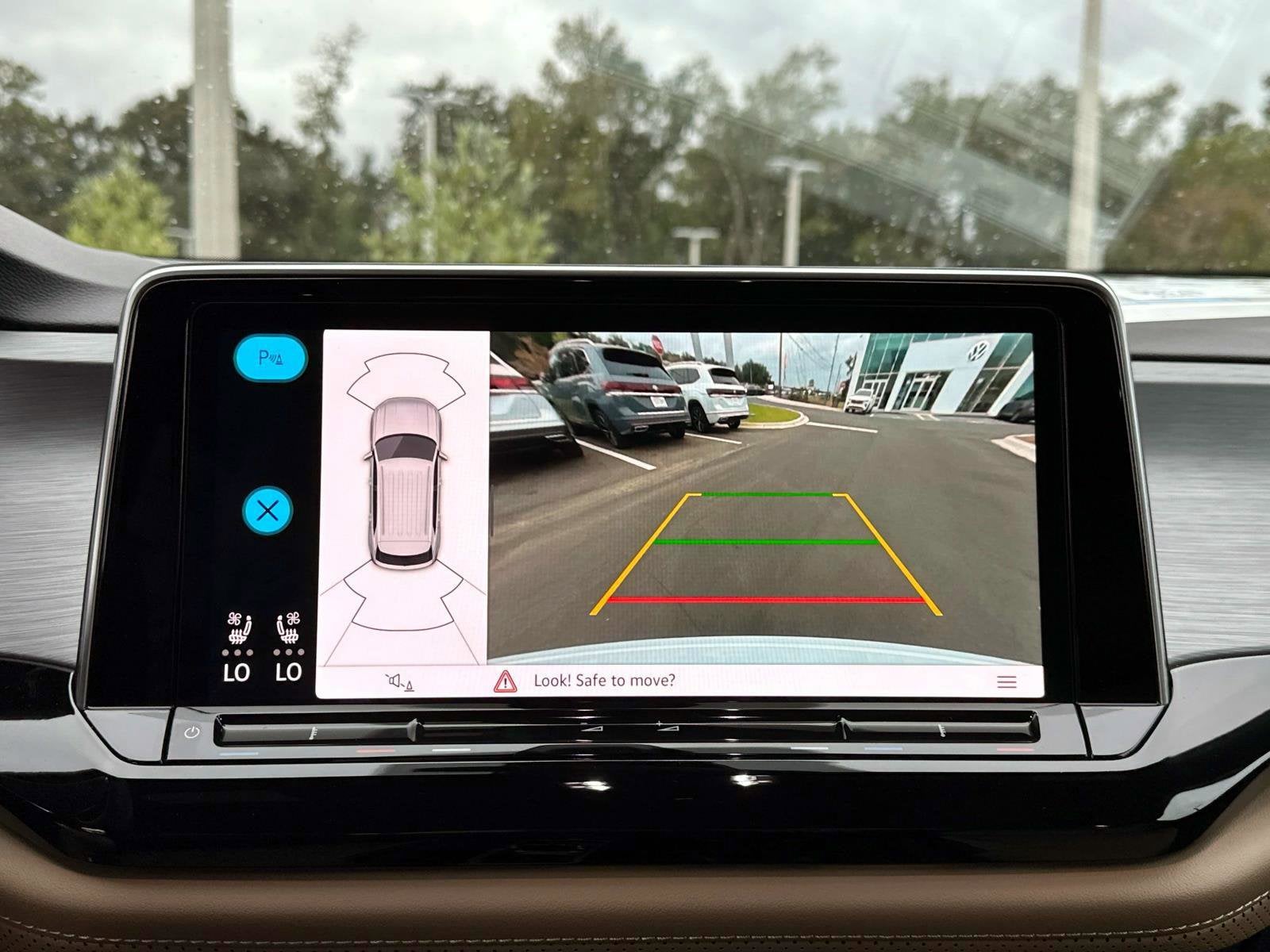 2026 Volkswagen Atlas Cross Sport 2.0T SE w/Technology