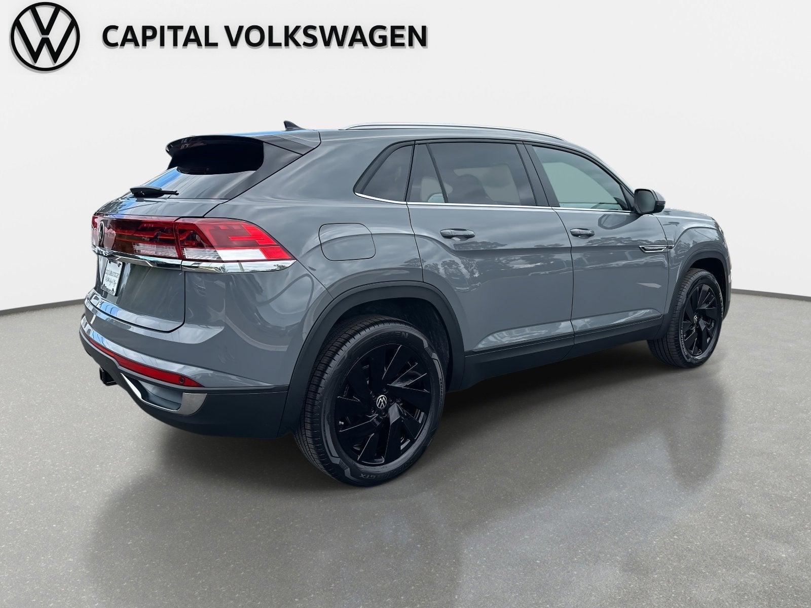 2026 Volkswagen Atlas Cross Sport 2.0T SE w/Technology