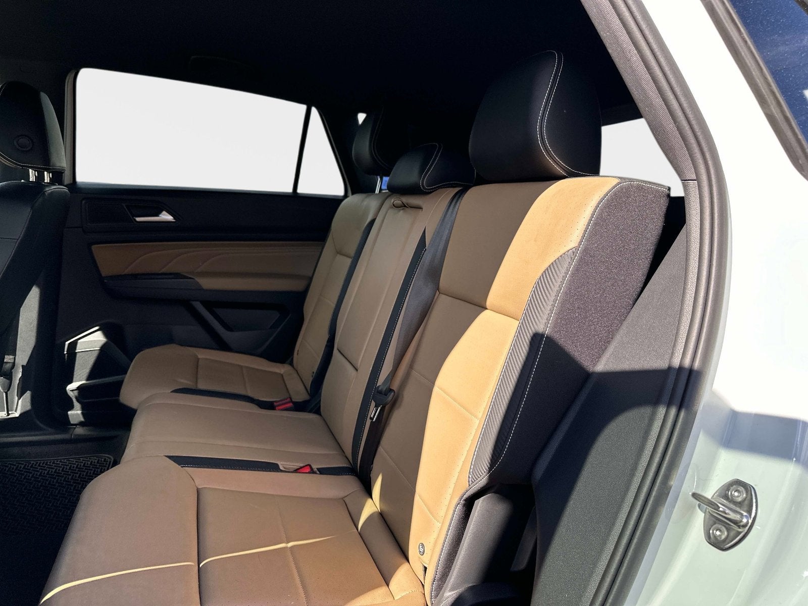 2023 Volkswagen Atlas Cross Sport 2.0T SE w/Technology