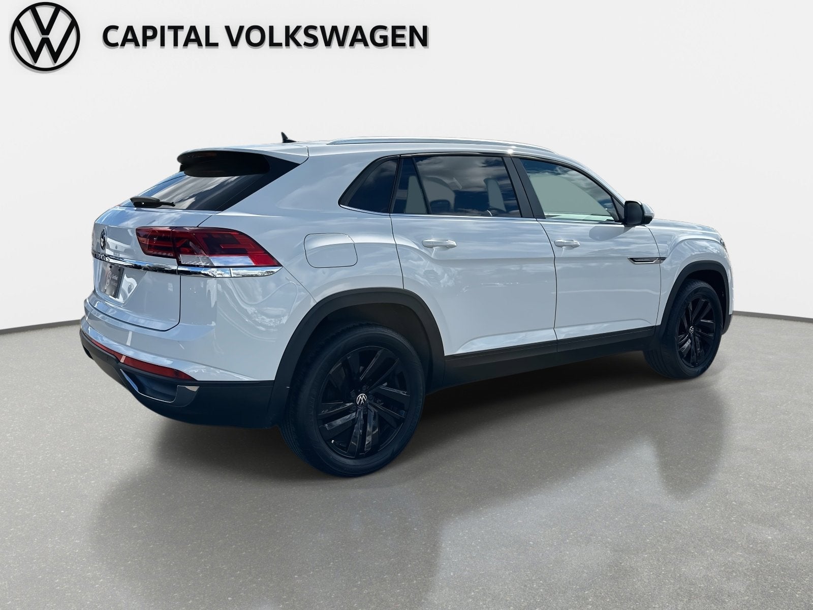 2023 Volkswagen Atlas Cross Sport 2.0T SE w/Technology