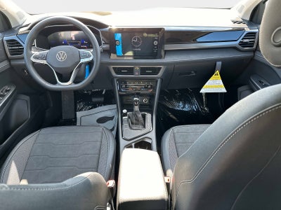 2026 Volkswagen Taos SE Black