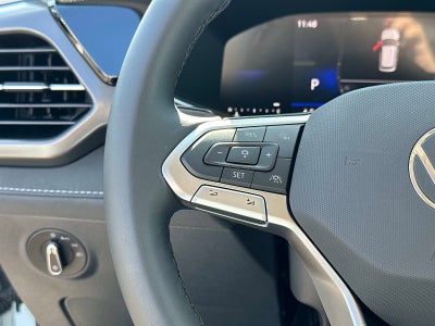 2026 Volkswagen Taos SE Black