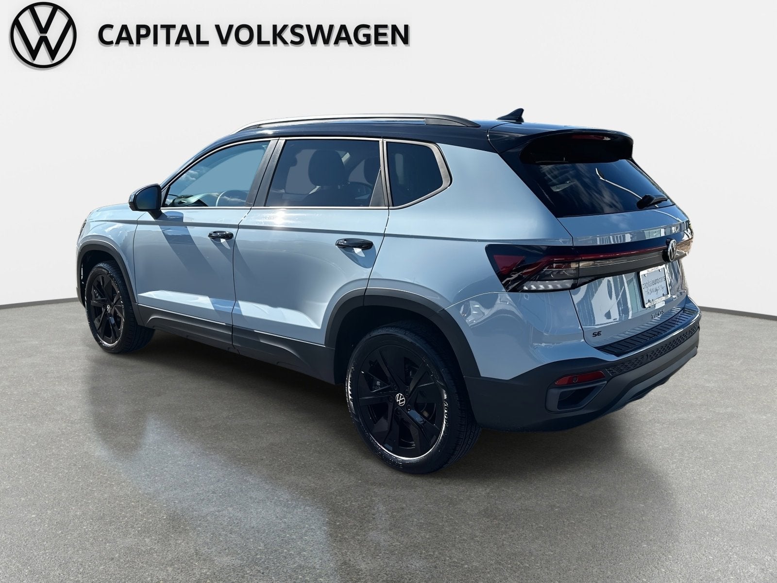 2026 Volkswagen Taos SE Black