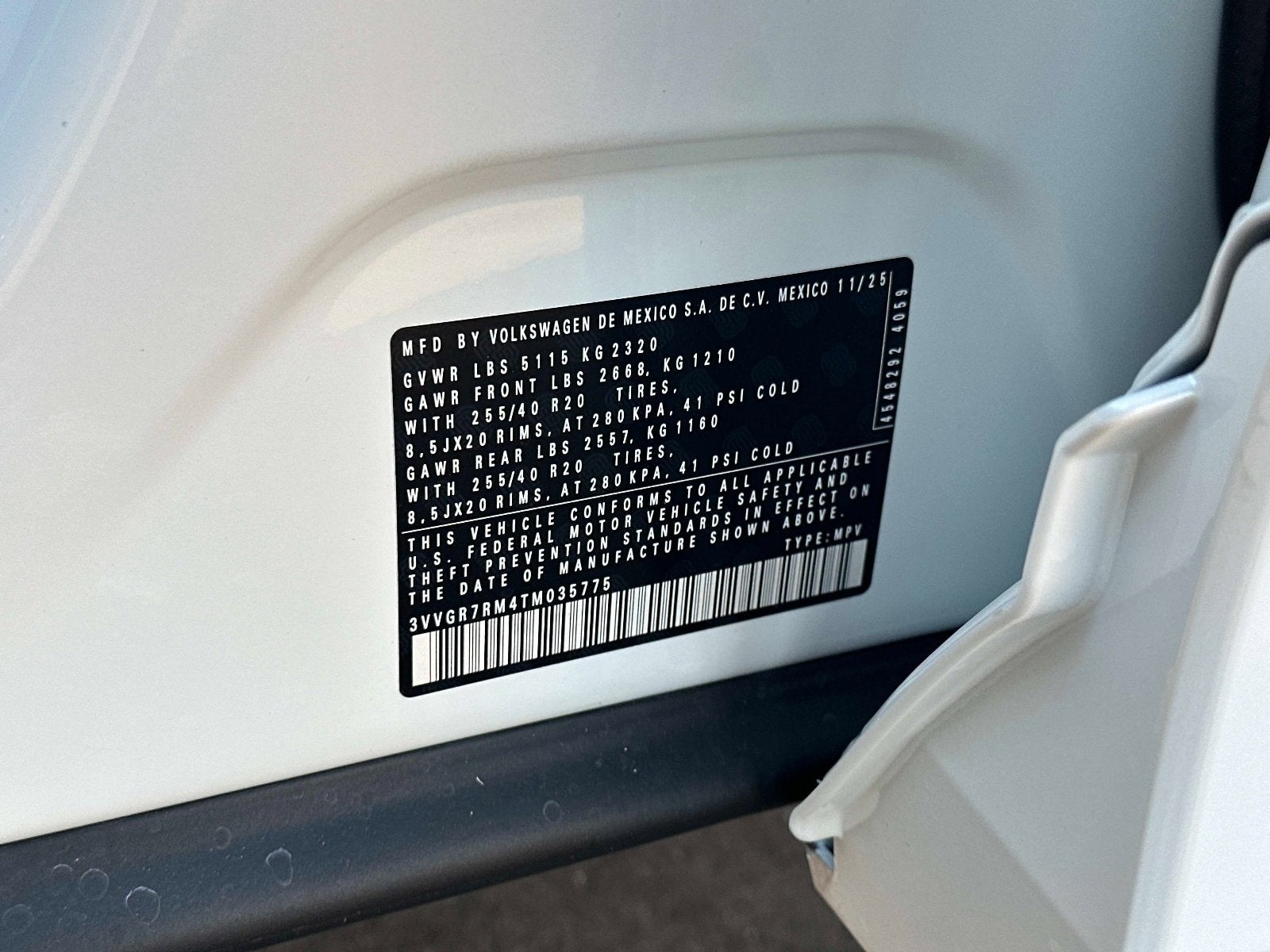 2026 Volkswagen Tiguan SE R-Line Black