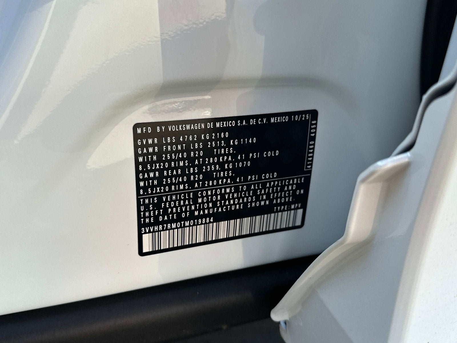 2026 Volkswagen Tiguan SE R-Line Black