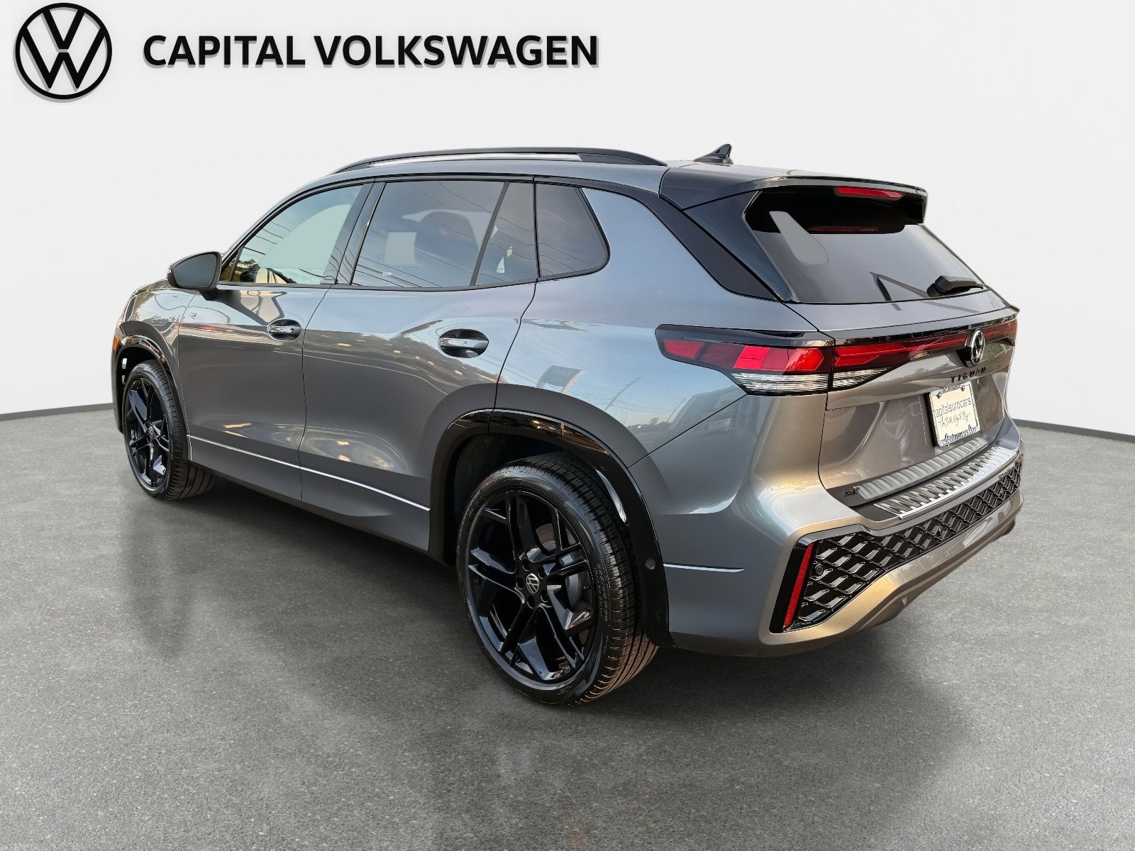 2026 Volkswagen Tiguan SE R-Line Black