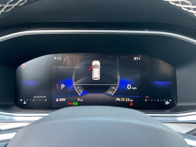 2025 Volkswagen Taos SE