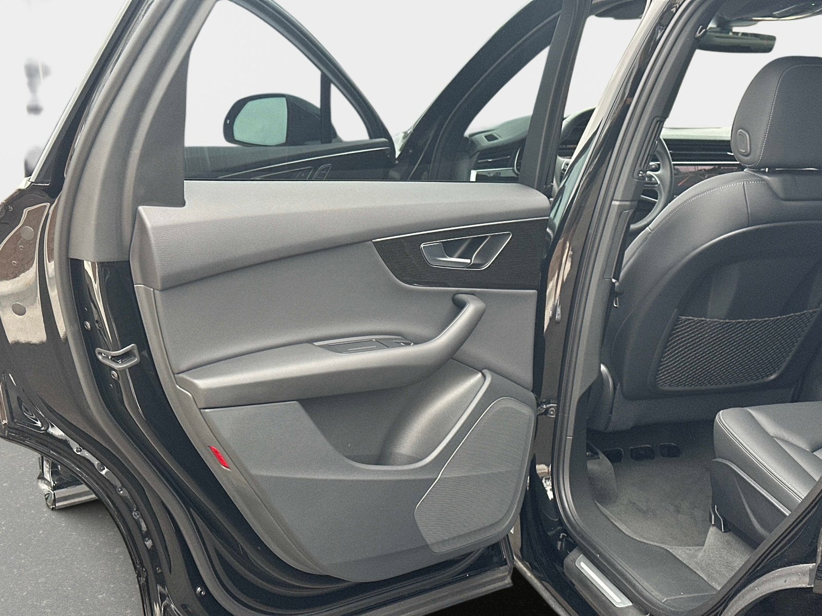 2025 Audi Q7 Premium