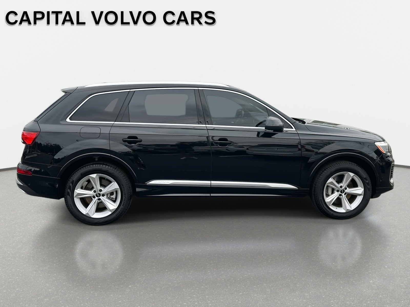 2025 Audi Q7 Premium