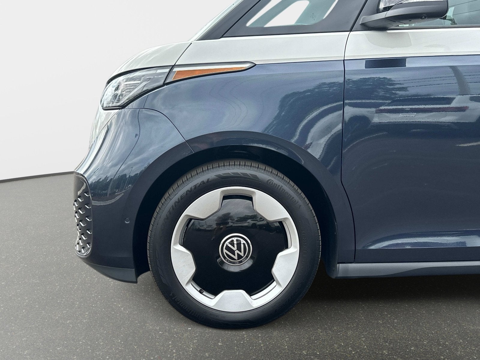 2025 Volkswagen ID. Buzz Pro S Plus