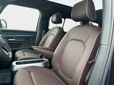 2025 Volkswagen ID. Buzz Pro S Plus