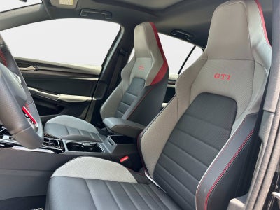 2025 Volkswagen Golf GTI Autobahn