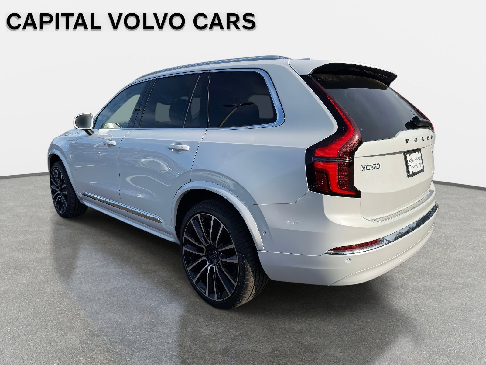 2026 Volvo XC90 Plus