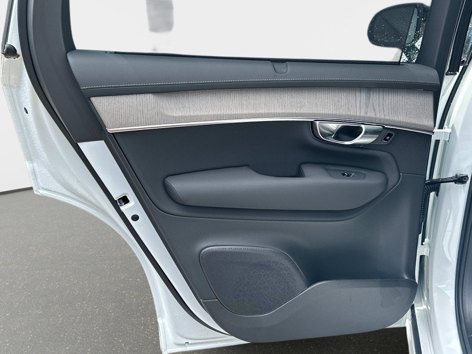 2026 Volvo XC90 Ultra Dark Theme