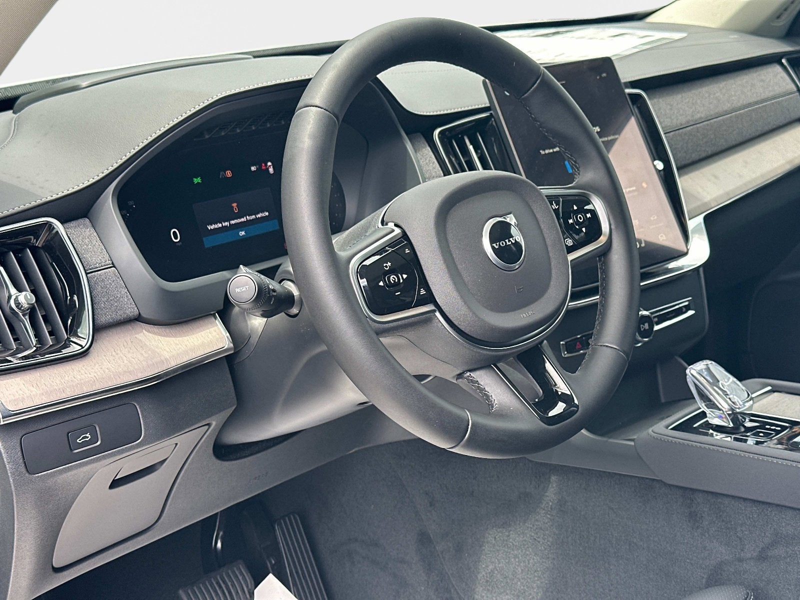 2026 Volvo XC90 Ultra Dark Theme