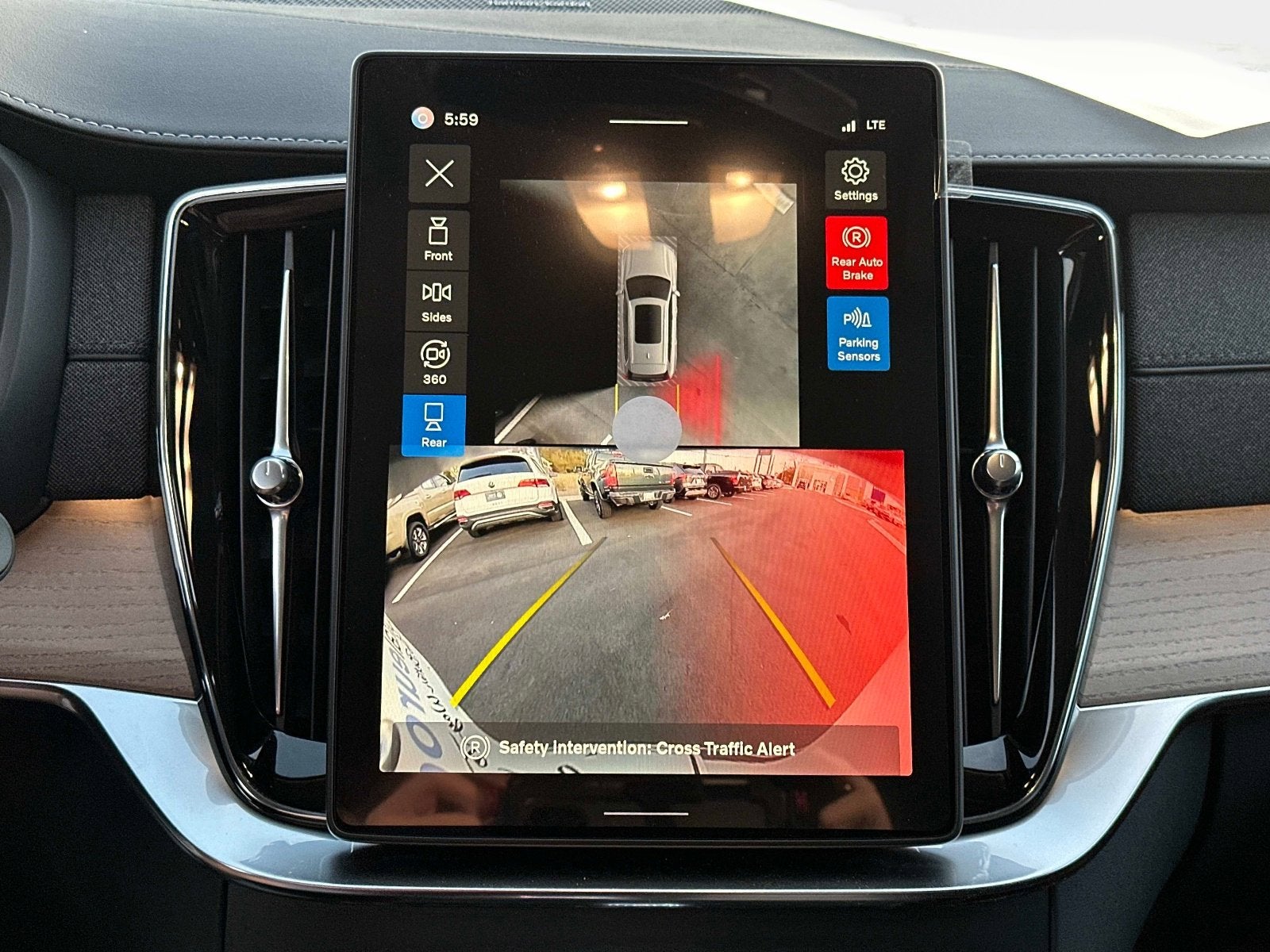 2026 Volvo XC90 Plus