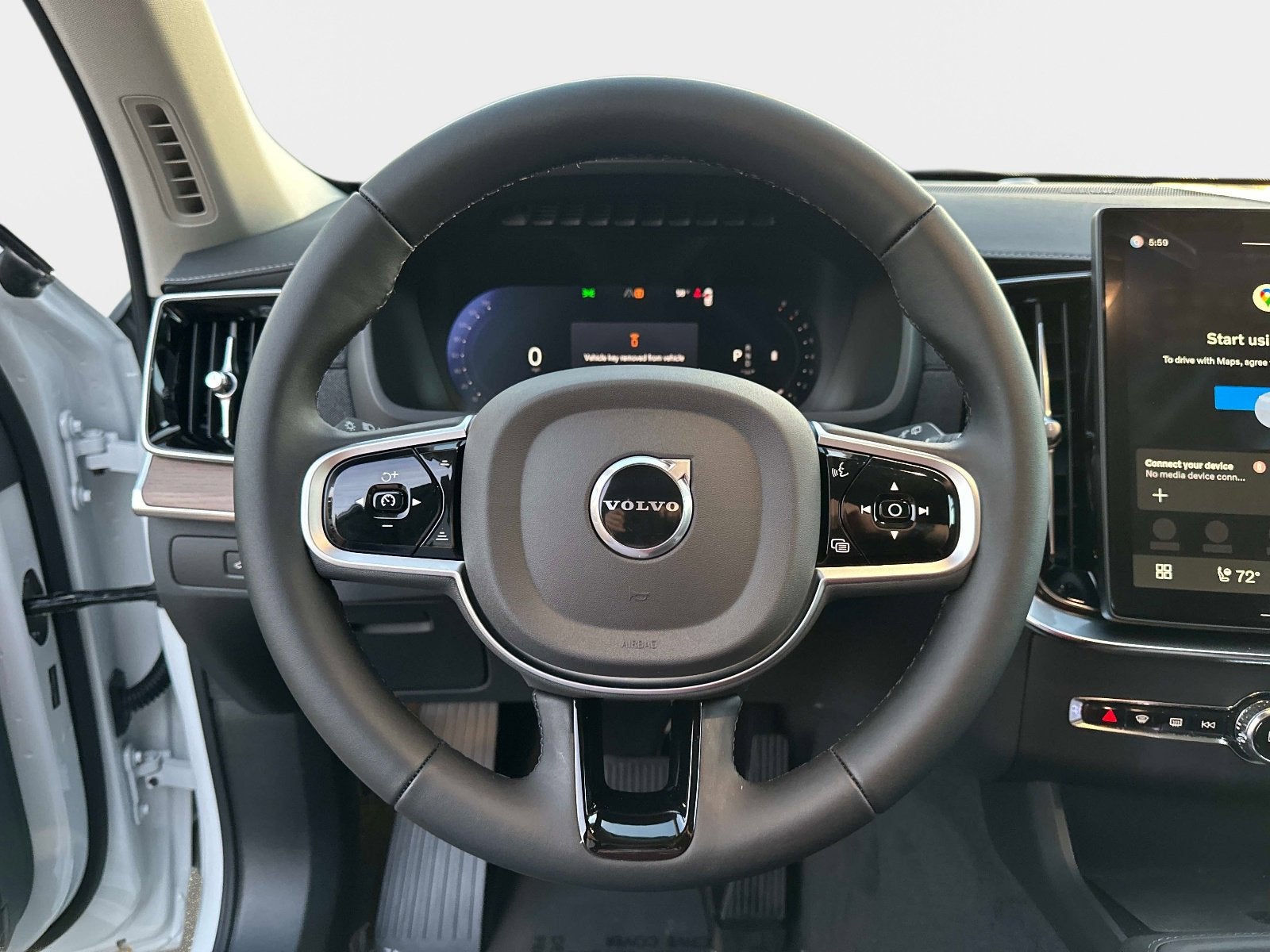 2026 Volvo XC90 Plus