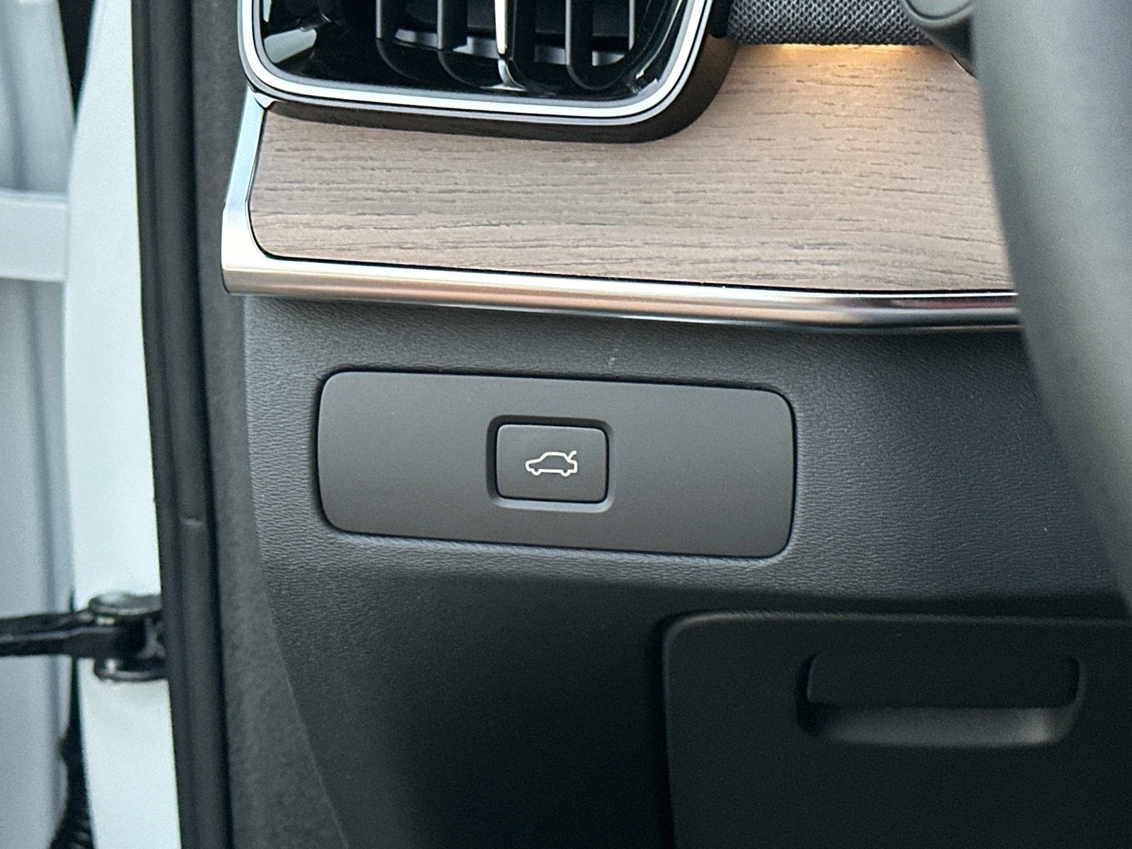 2026 Volvo XC90 Plus