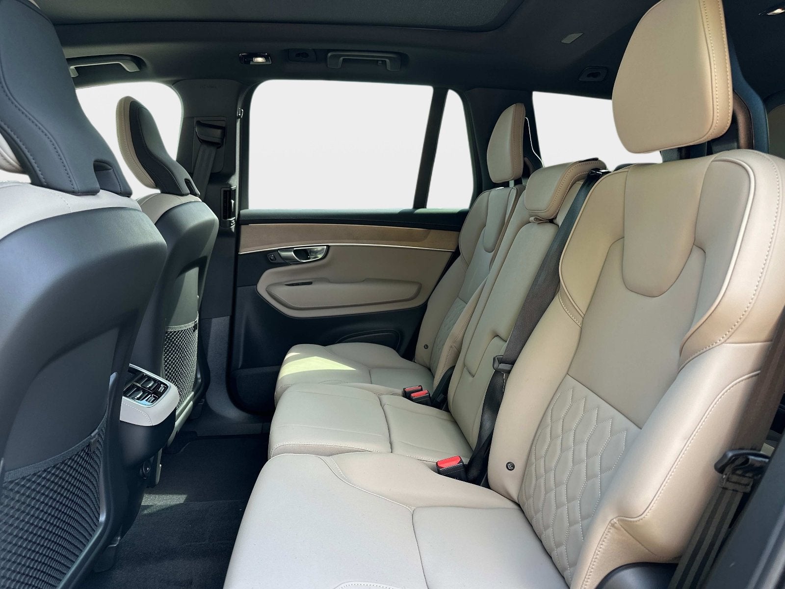 2026 Volvo XC90 Plus