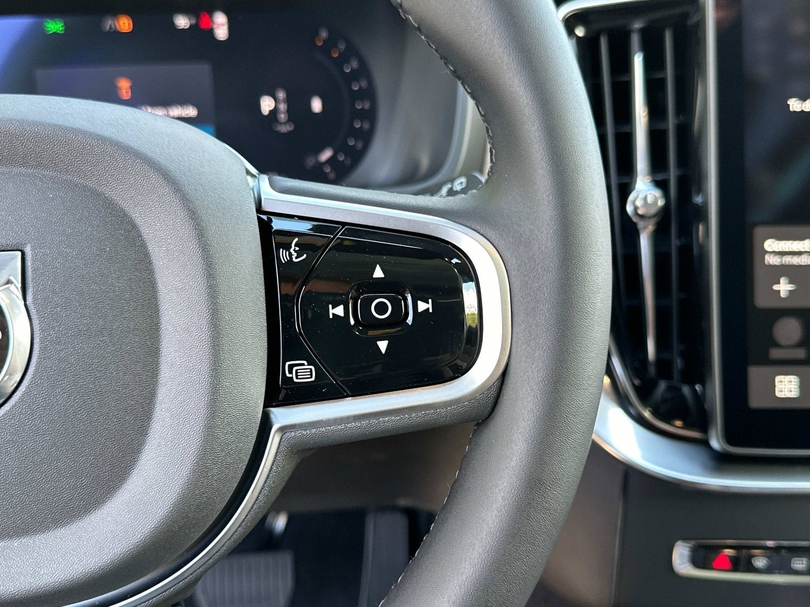 2026 Volvo XC90 Plus