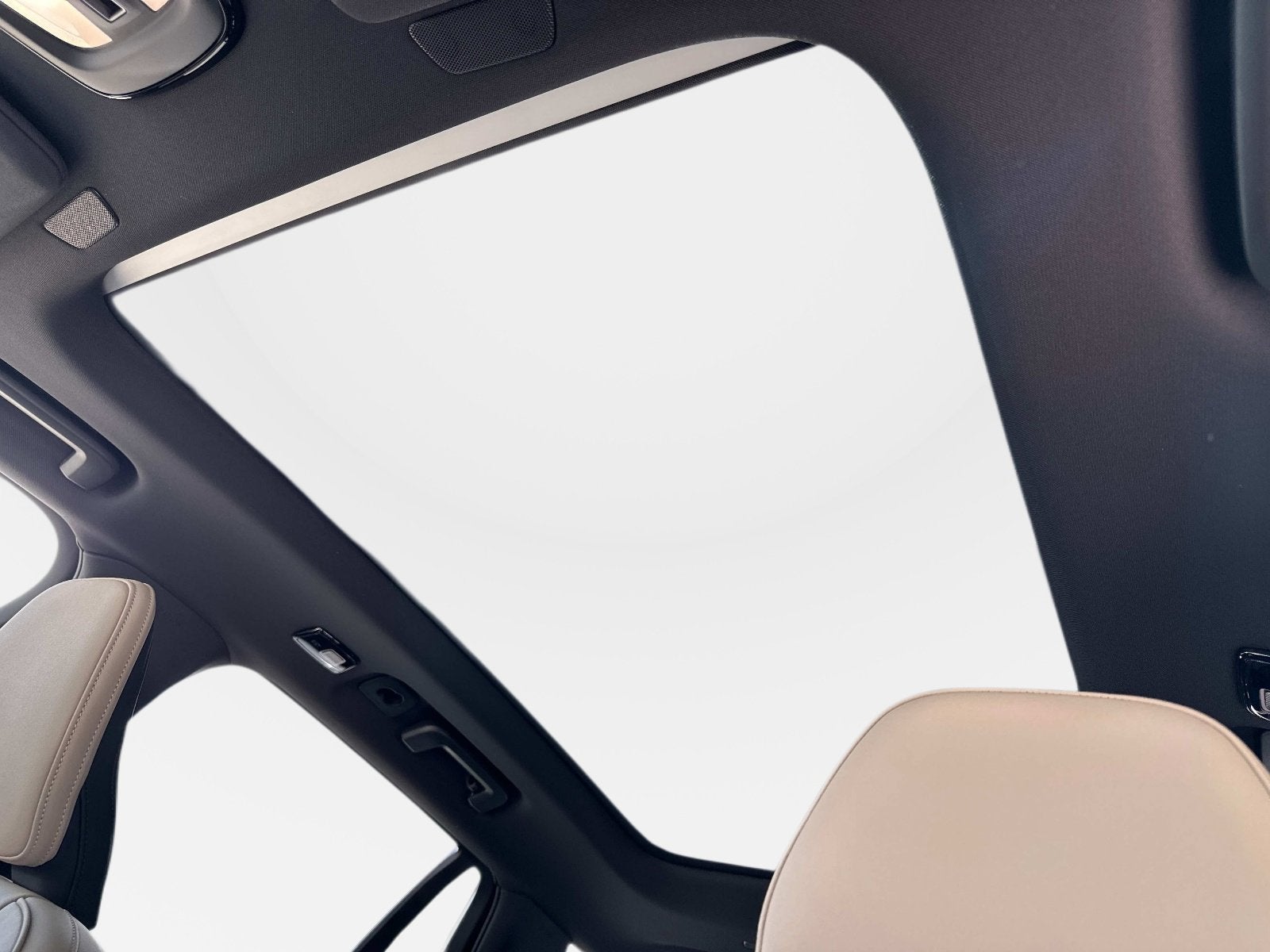 2026 Volvo XC90 Plus