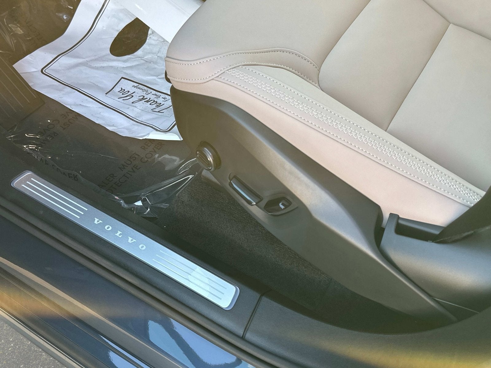 2026 Volvo XC90 Plus