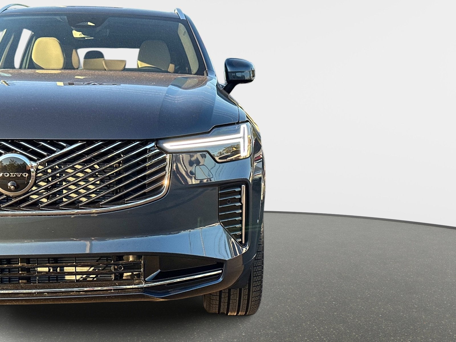 2026 Volvo XC90 Plus