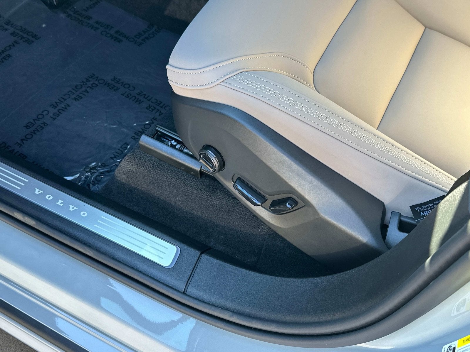 2026 Volvo XC90 Plus