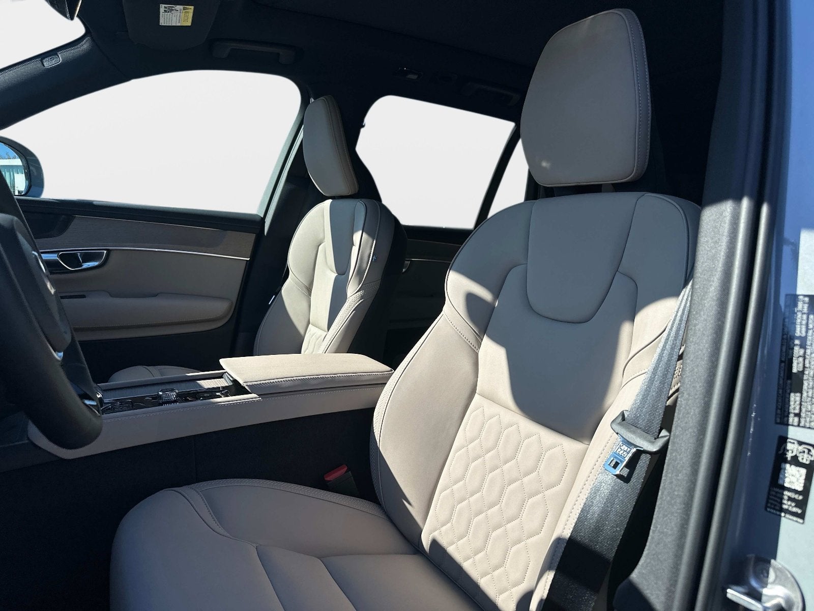 2026 Volvo XC90 Plus