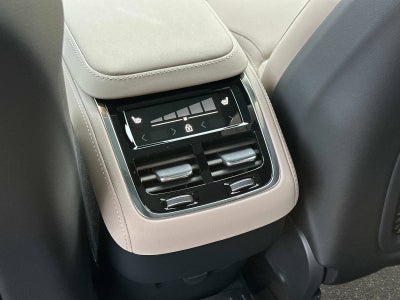 2026 Volvo XC90 Plus