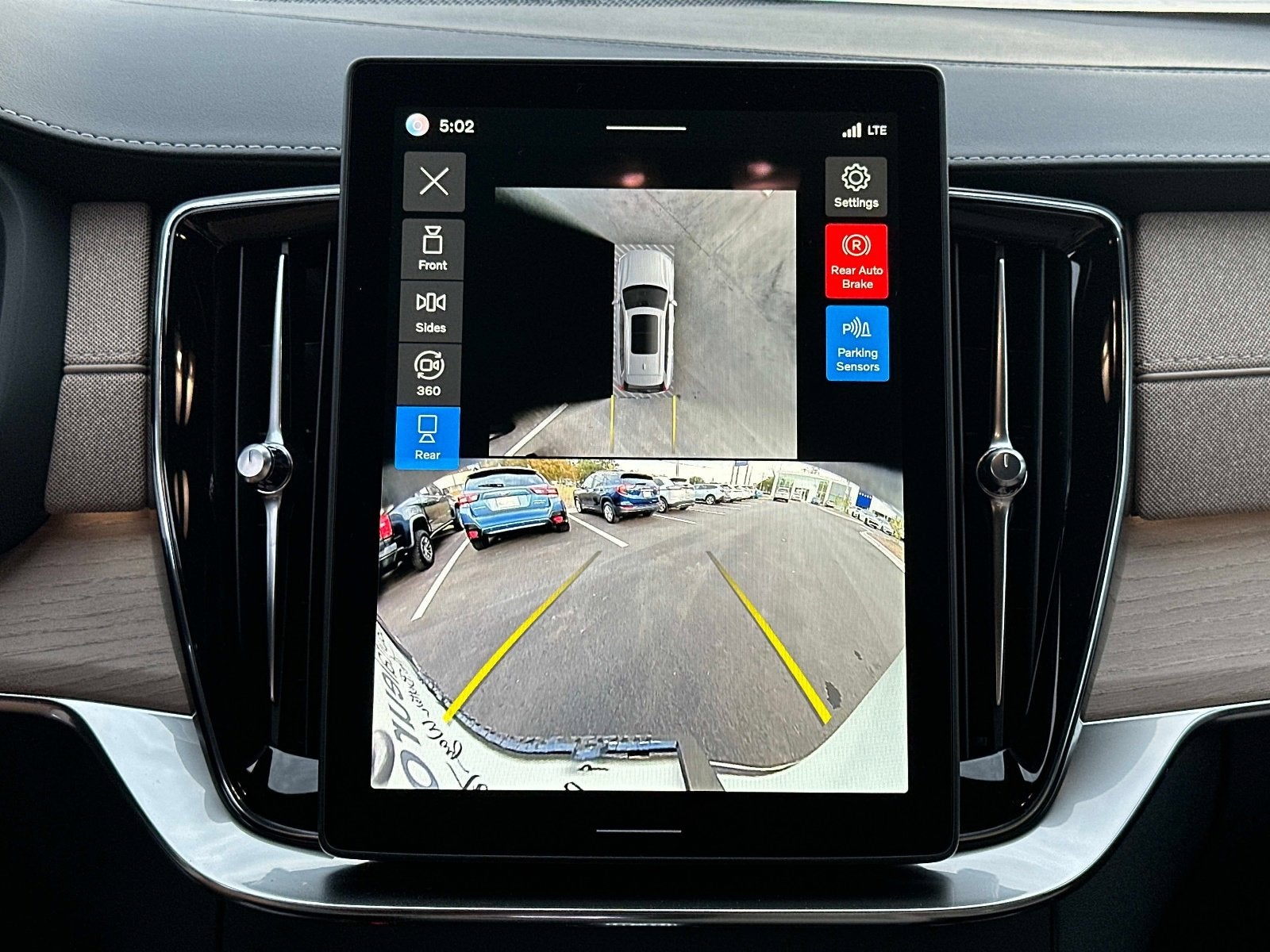 2026 Volvo XC90 Plus