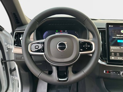 2026 Volvo XC90 Plus