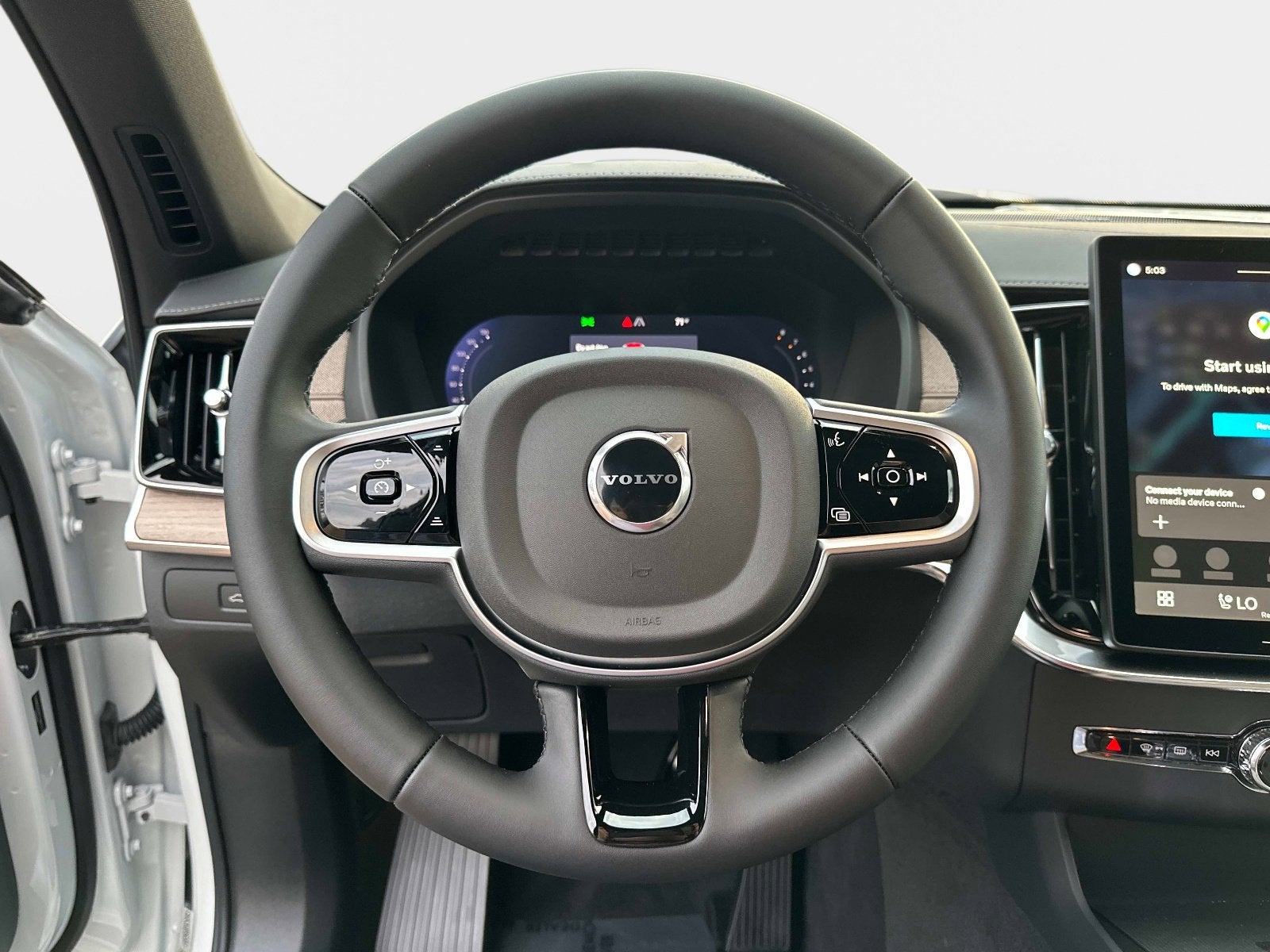 2026 Volvo XC90 Plus