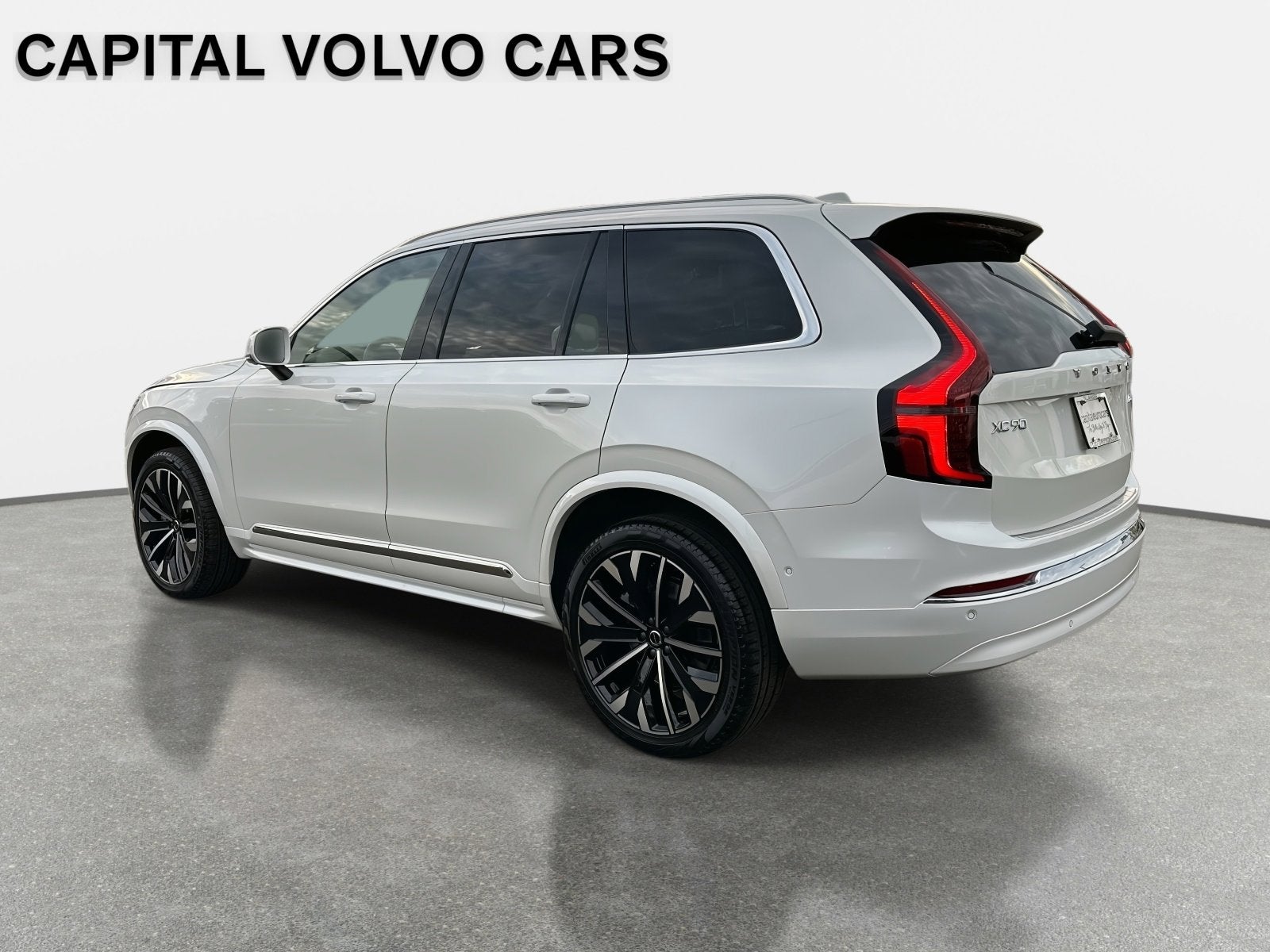 2026 Volvo XC90 Plus