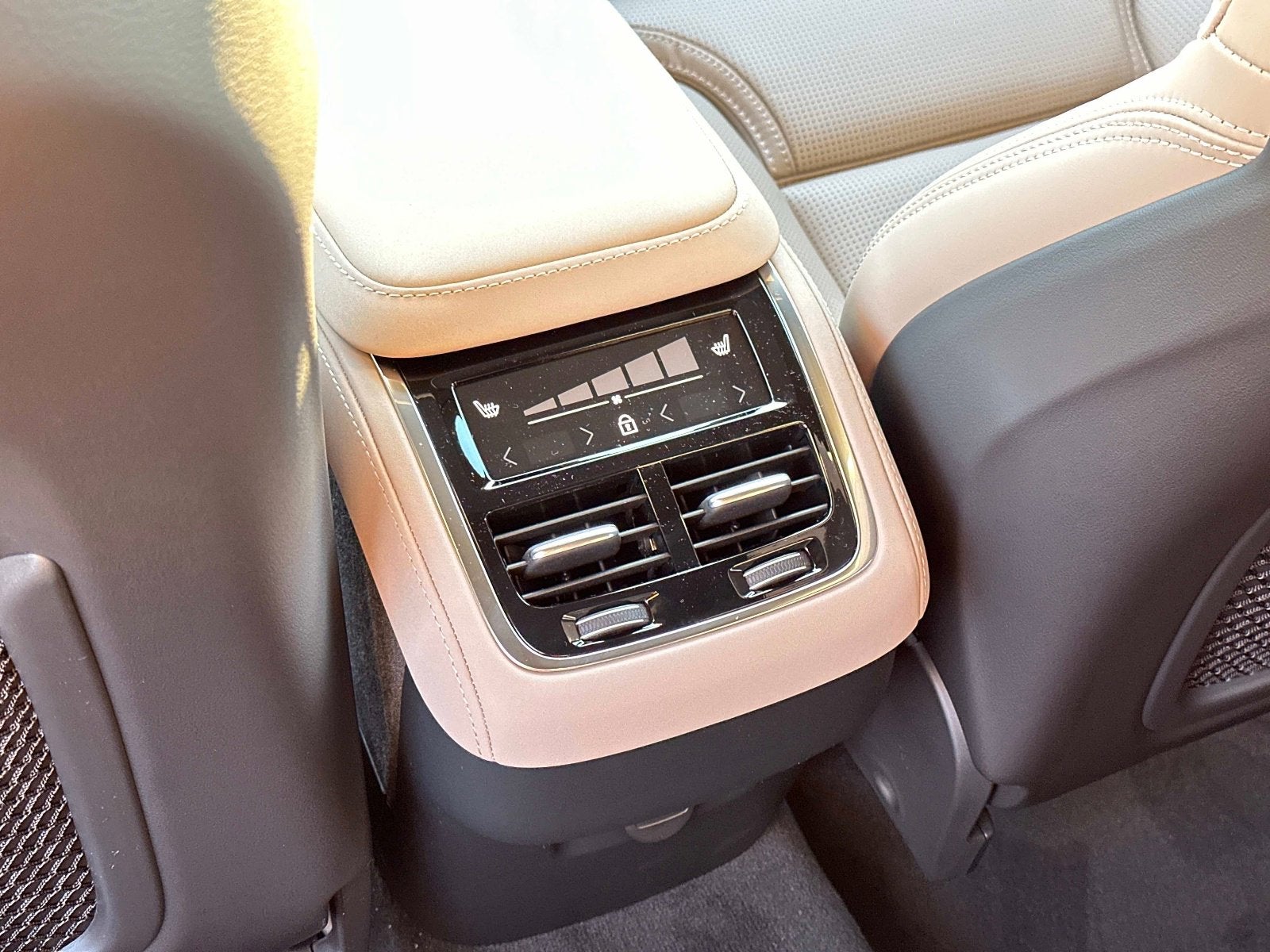 2026 Volvo XC90 Ultra