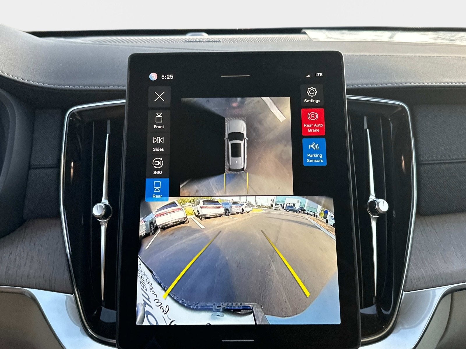 2026 Volvo XC90 Ultra Dark Theme