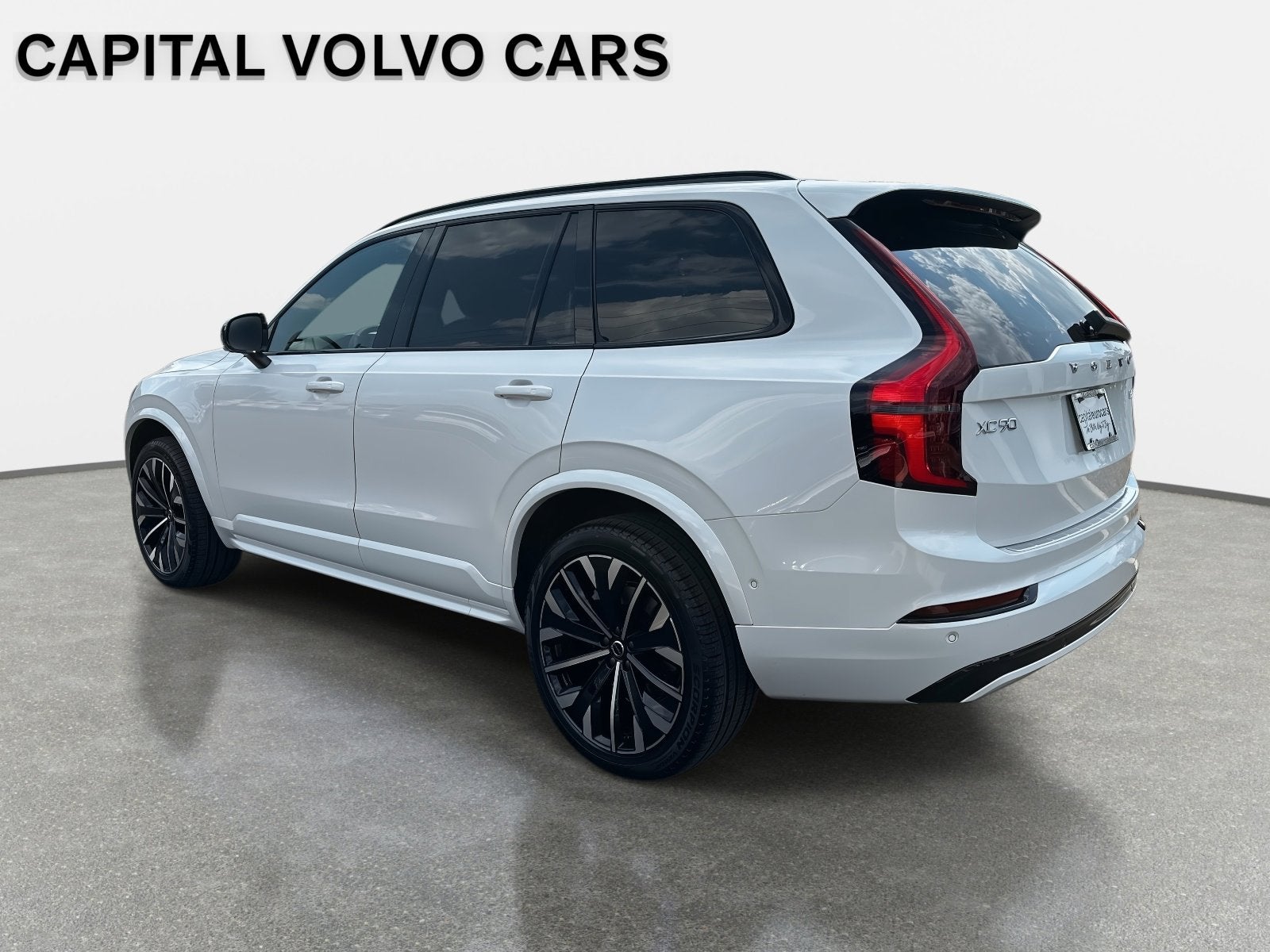 2026 Volvo XC90 Ultra Dark Theme
