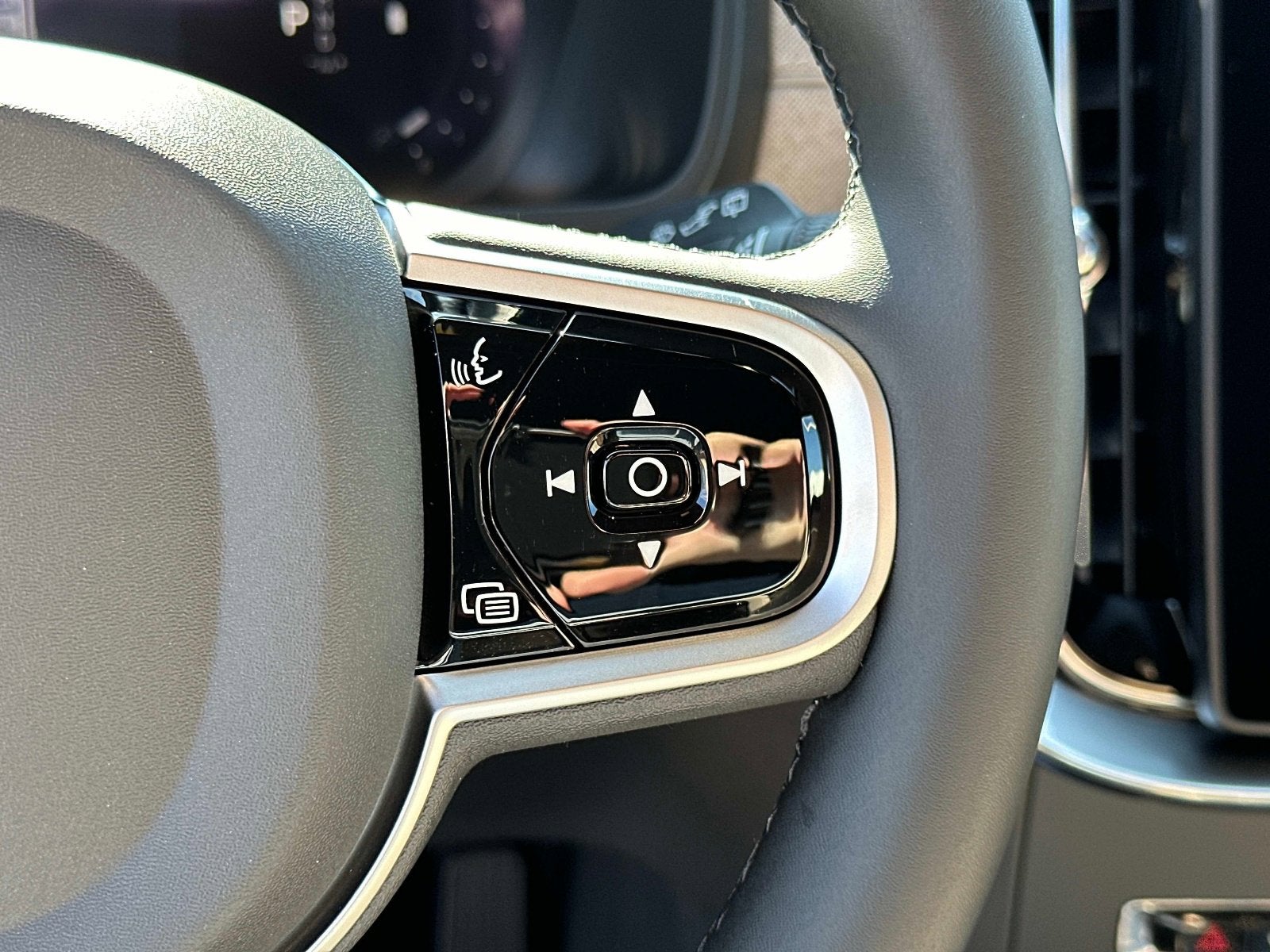 2026 Volvo XC90 Ultra Dark Theme